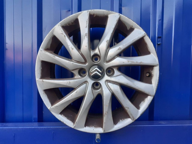 Recambio de llanta para citroën c4 picasso 1.6 16v referencia OEM IAM 9655832480  