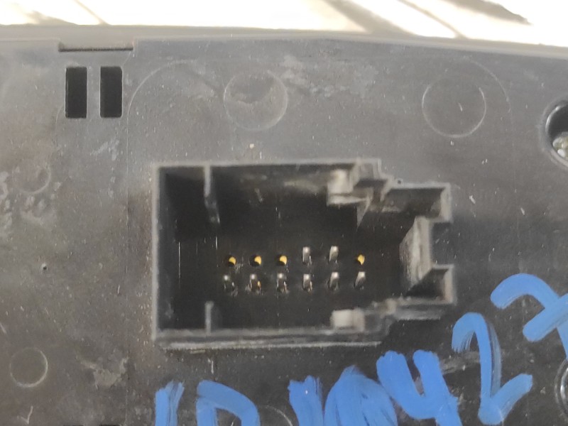 Recambio de mando elevalunas delantero izquierdo para bmw serie 2 gran tourer (f46) referencia OEM IAM  18704610 9297349