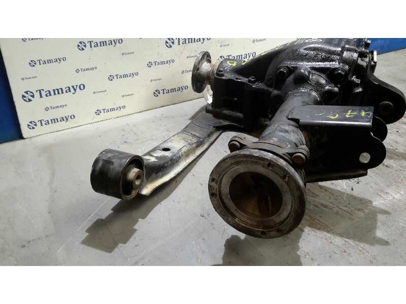 Recambio de diferencial delantero para nissan terrano/terrano.ii (r20) 2.7 turbodiesel referencia OEM IAM 38511G23007  38351623