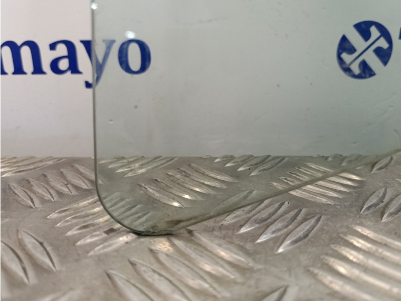 Recambio de luna delantera izquierda para dacia duster 1.6 16v cat referencia OEM IAM 43R00351  