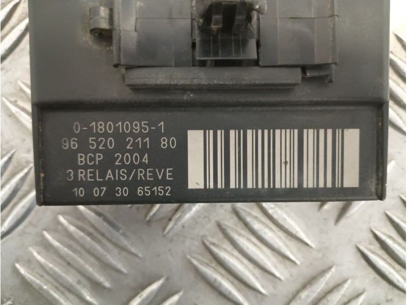 Recambio de caja precalentamiento para citroën c3 1.4 hdi referencia OEM IAM 9652021180  018010951