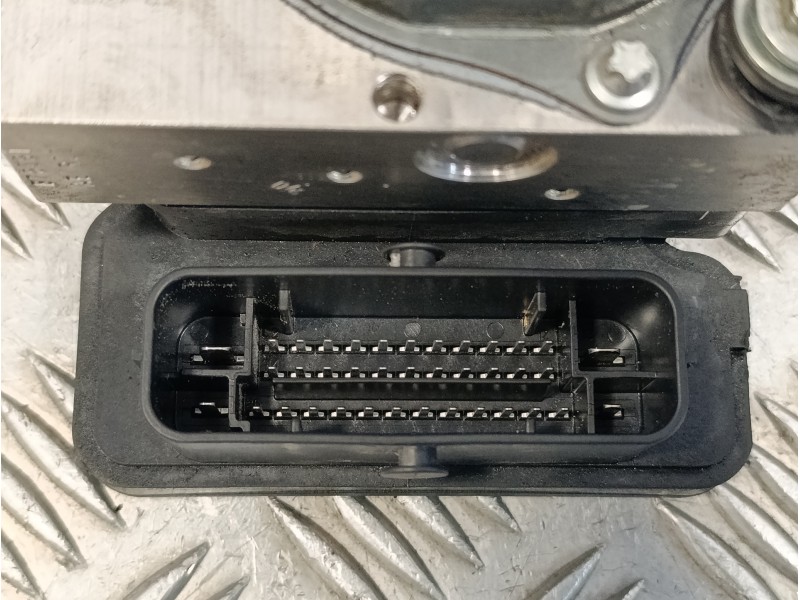 Recambio de abs para renault clio iv 1.5 dci diesel fap referencia OEM IAM 476608644R 0265956035 2265106455