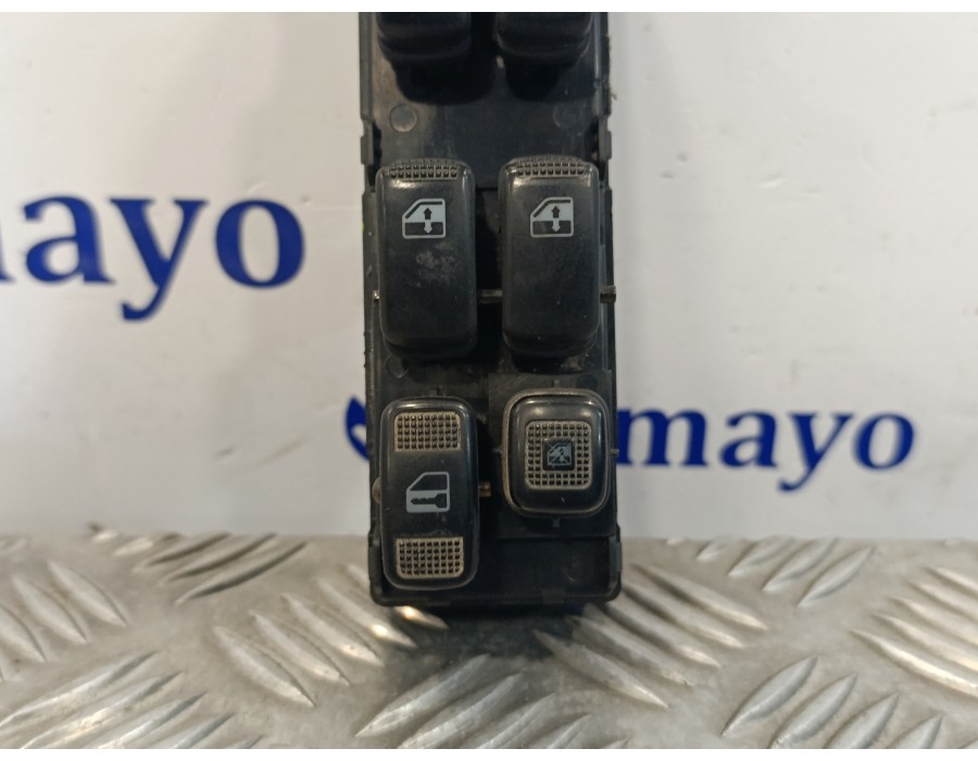 Recambio de mando elevalunas delantero izquierdo para hyundai trajet (fo) 2.0 crdi cat referencia OEM IAM 621W02250  620W03030