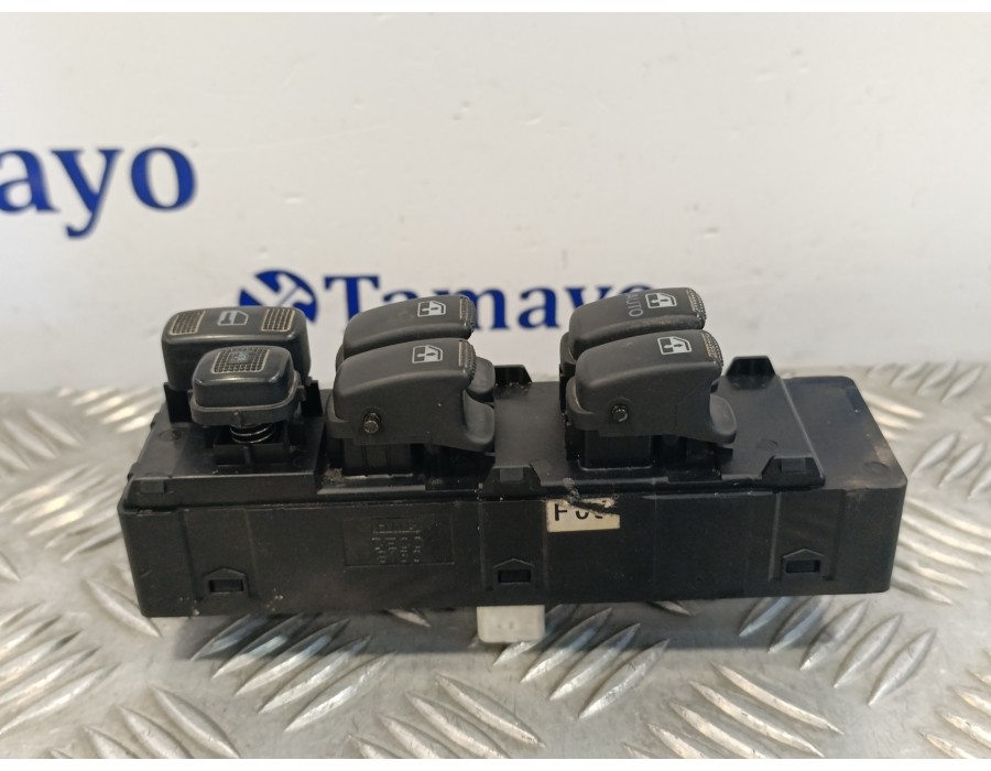 Recambio de mando elevalunas delantero izquierdo para hyundai trajet (fo) 2.0 crdi cat referencia OEM IAM 621W02250  620W03030