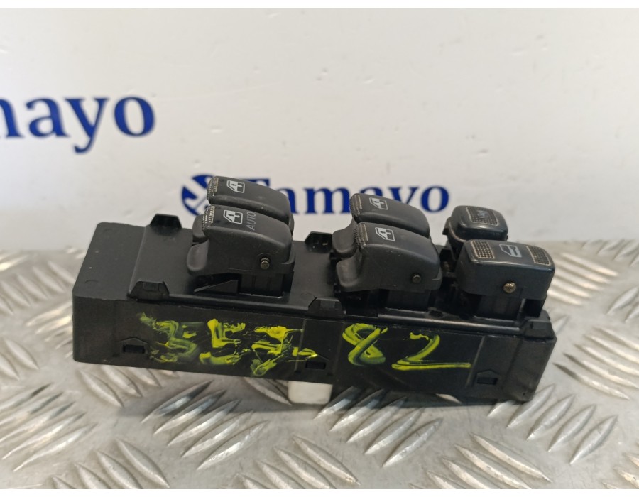 Recambio de mando elevalunas delantero izquierdo para hyundai trajet (fo) 2.0 crdi cat referencia OEM IAM 621W02250  620W03030