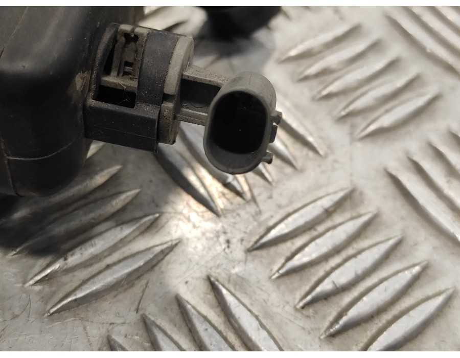 Recambio de deposito expansion para bmw serie 1 berlina (e81/e87) 2.0 cat referencia OEM IAM 17137567462  10617211