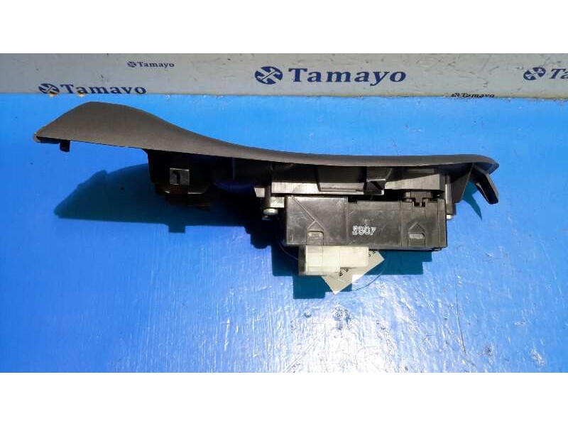 Recambio de mando elevalunas delantero izquierdo para nissan almera (n16/e) acenta referencia OEM IAM 80961BM500  
