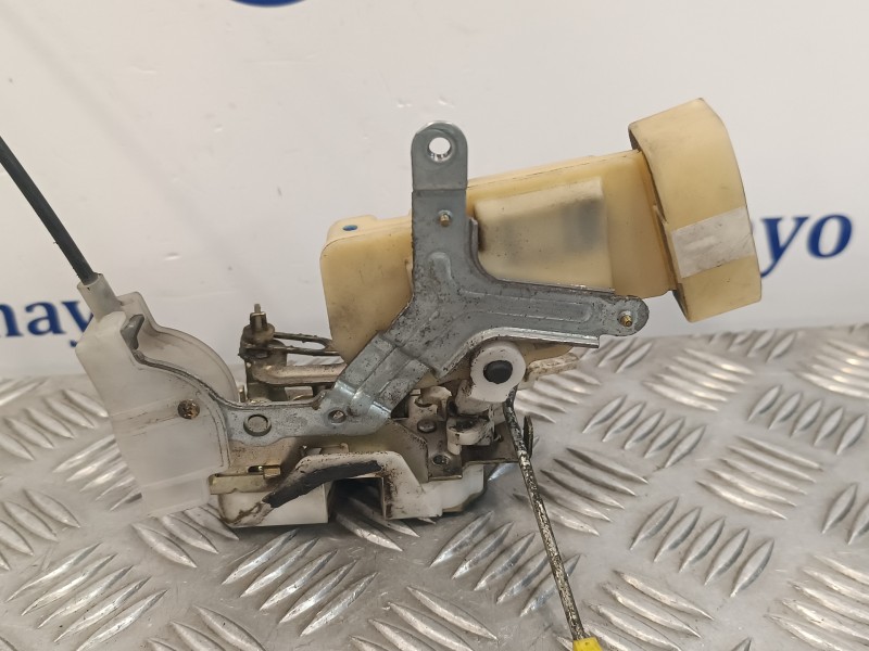 Recambio de cerradura puerta delantera izquierda para toyota yaris (ncp1/nlp1/scp1) 1.0 cat referencia OEM IAM   