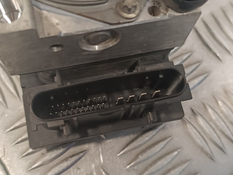 Recambio de abs para fiat punto berlina (188) 1.2 cat referencia OEM IAM 0265231331 46836768 0265800315