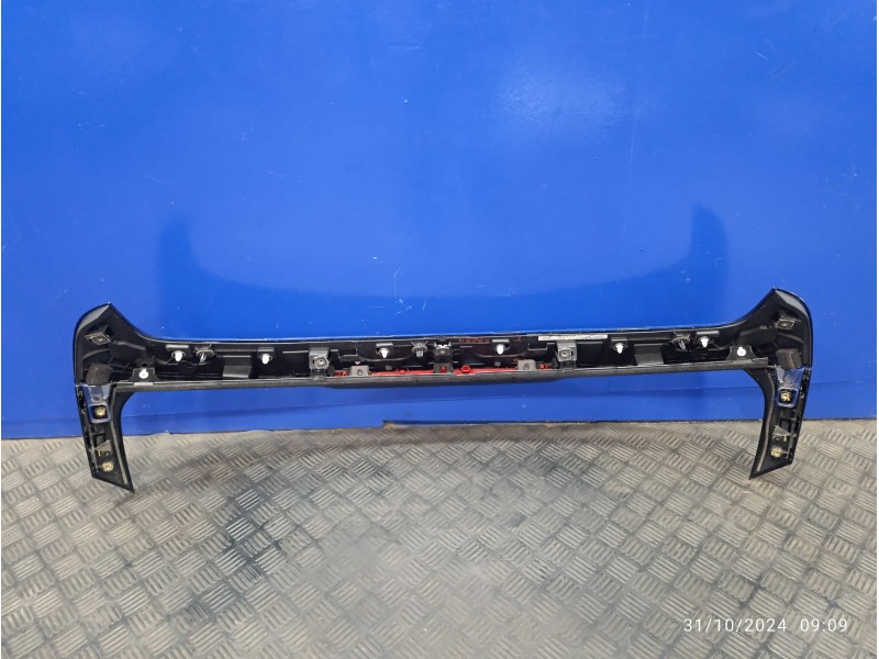 Recambio de aleron trasero para renault clio v 1.0 tce referencia OEM IAM 960307611R  2304857