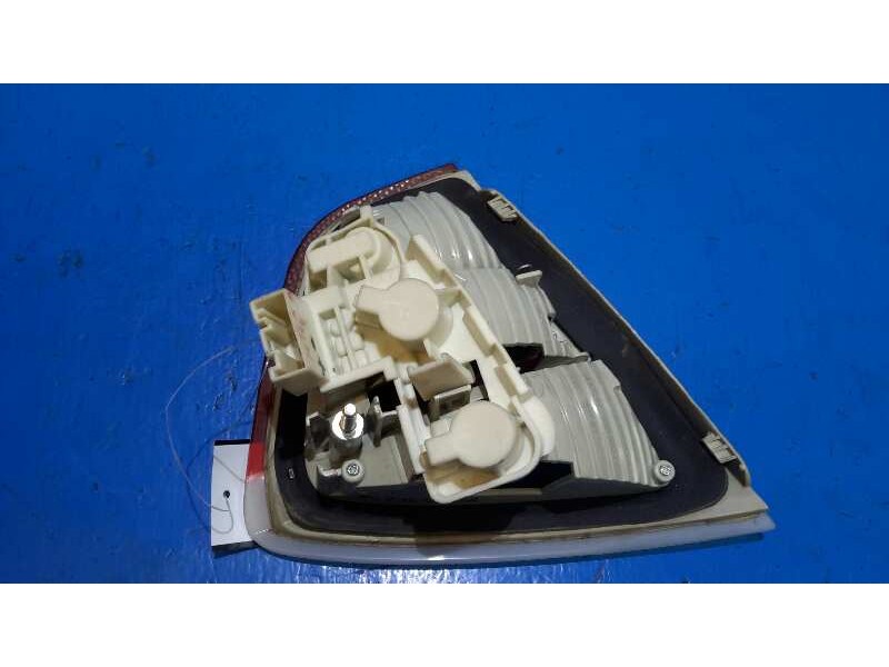 Recambio de piloto trasero derecho para bmw serie 3 berlina (e90) referencia OEM IAM 6937460  