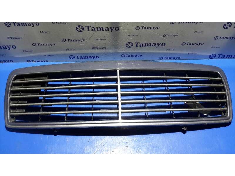 Recambio de rejilla delantera para mercedes-benz clase e (w210) berlina referencia OEM IAM 2108800083  