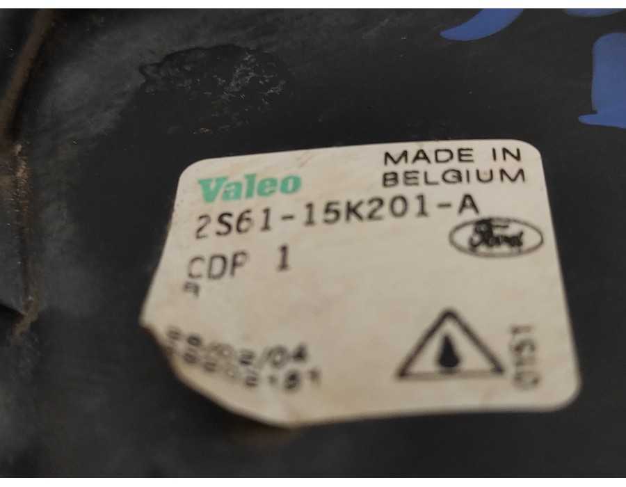 Recambio de faro antiniebla derecho para ford fiesta (cbk) 1.4 16v cat referencia OEM IAM 2S6115K201A  89202181