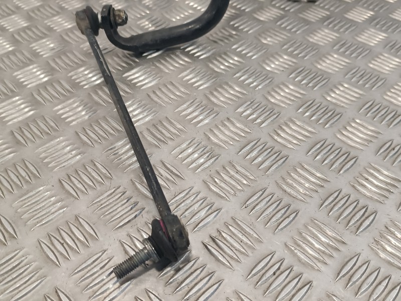 Recambio de barra estabilizadora delantera para renault scenic ii 1.9 dci diesel referencia OEM IAM   