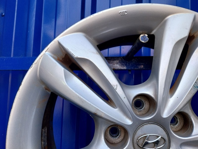 Recambio de llanta para hyundai ix35 1.7 crdi cat referencia OEM IAM 52910-2S200  529102S200