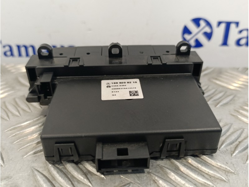 Recambio de interruptor para mercedes-benz clase b (w245) 2.0 cdi cat referencia OEM IAM 1698208210  33460302