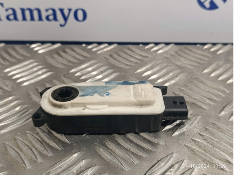 Recambio de motor calefaccion para renault clio v 1.0 tce referencia OEM IAM 6477R1012A  