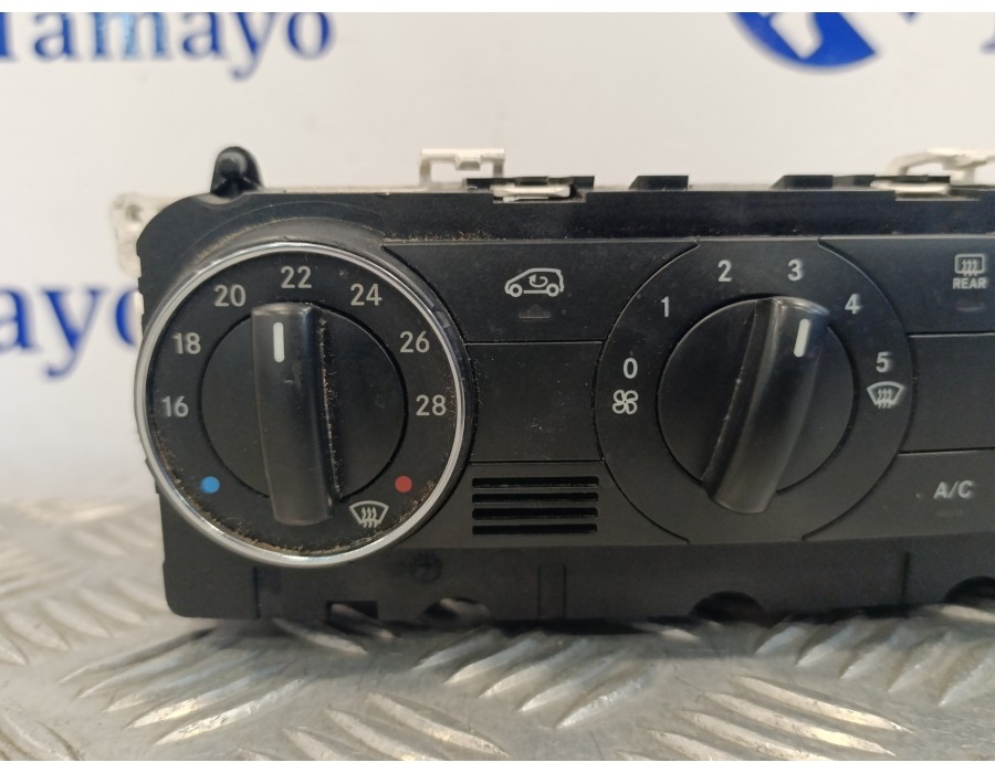 Recambio de mando climatizador para mercedes-benz clase b (w245) 2.0 cdi cat referencia OEM IAM A1698301985  69780014