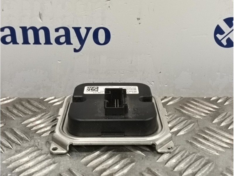Recambio de centralita faros xenon para renault clio v 1.0 tce referencia OEM IAM 260556623R  A2C90665803