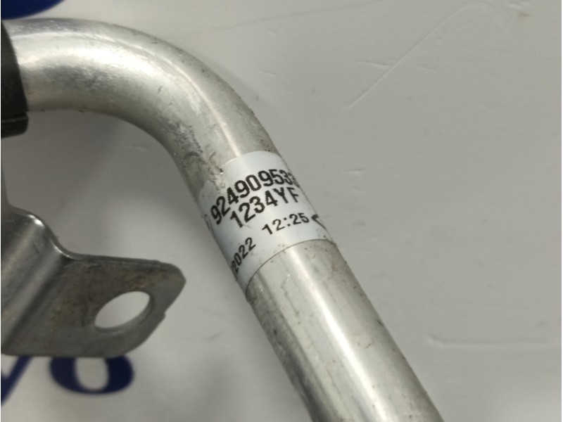 Recambio de tubos aire acondicionado para renault clio v 1.0 tce referencia OEM IAM 924909533R  