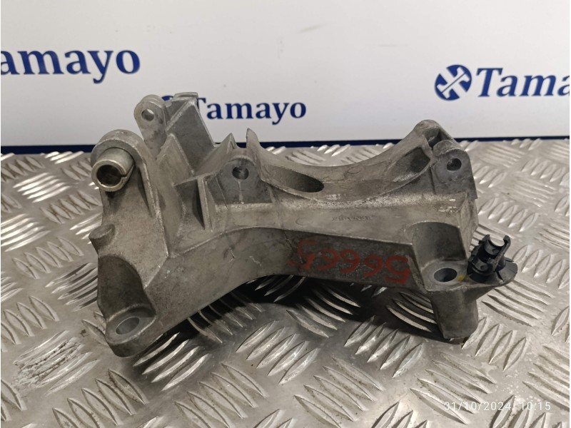 Recambio de soporte alternador para renault kangoo (f/kc0) 1.5 dci diesel referencia OEM IAM 8200185605  