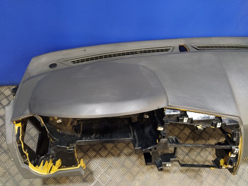 Recambio de salpicadero para ssangyong kyron 2.0 referencia OEM IAM 7650A09010  