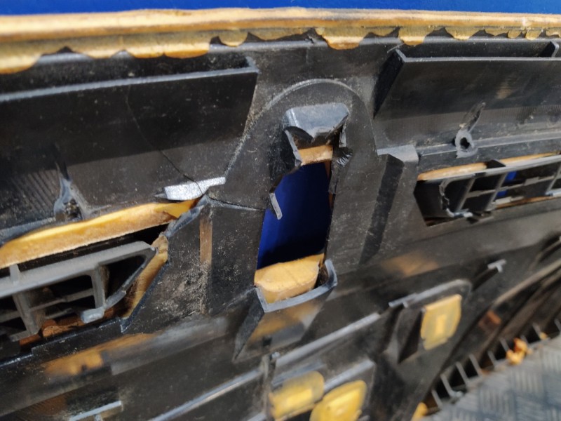 Recambio de salpicadero para ssangyong kyron 2.0 referencia OEM IAM 7650A09010  