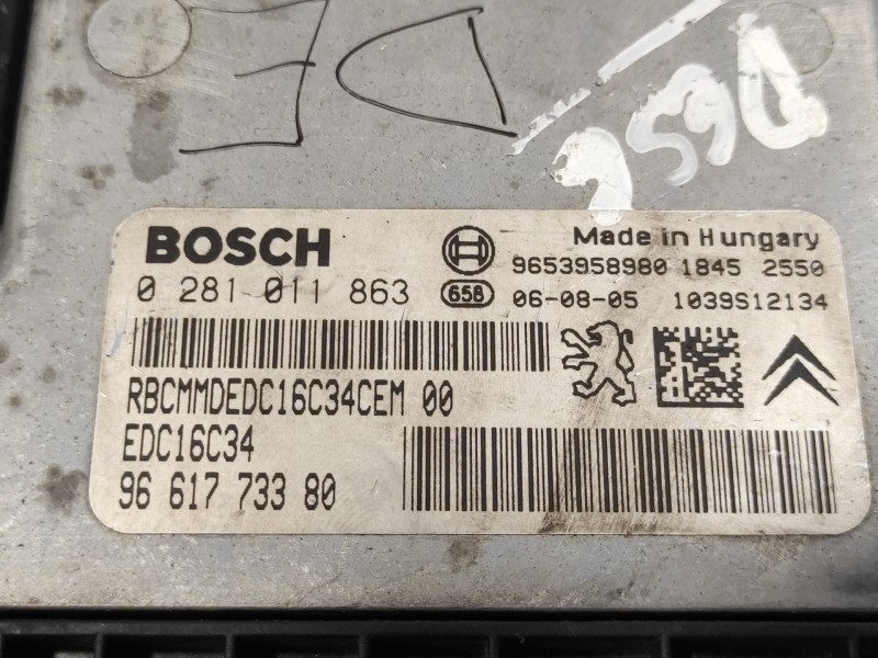 Recambio de centralita motor uce para citroën c4 berlina referencia OEM IAM 0281011863 EDC16C34 9661773380
