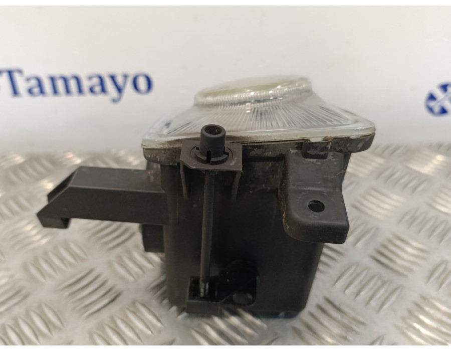 Recambio de faro antiniebla derecho para opel corsa c 1.4 16v referencia OEM IAM 90534969  