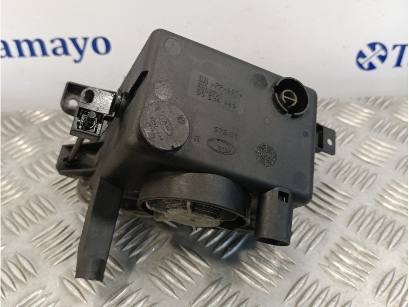 Recambio de faro antiniebla derecho para opel corsa c 1.4 16v referencia OEM IAM 90534969  