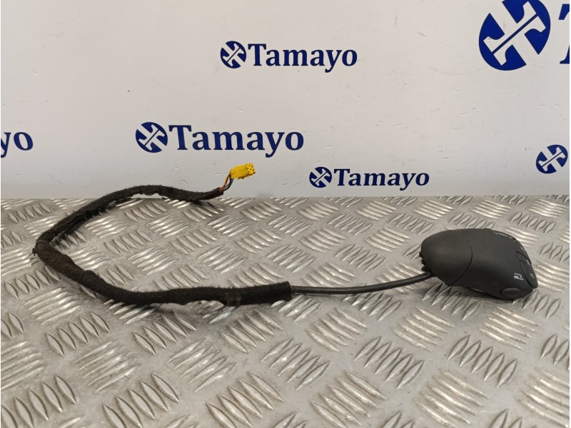 Recambio de mando volante para dacia sandero 1.5 dci diesel fap cat referencia OEM IAM   