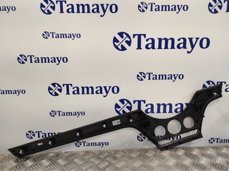 Recambio de moldura para mini countryman (f60) referencia OEM IAM 19050710  