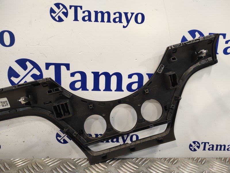 Recambio de moldura para mini countryman (f60) referencia OEM IAM 19050710  