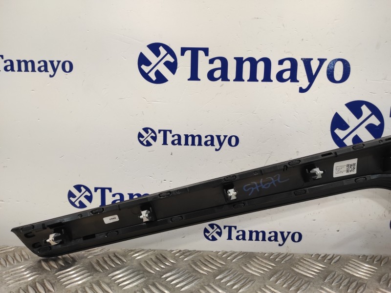 Recambio de moldura para mini countryman (f60) referencia OEM IAM 19050710  