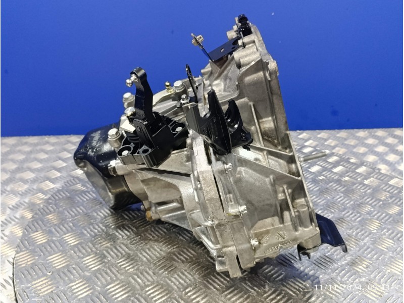 Recambio de caja cambios para renault clio iv referencia OEM IAM JH3343  