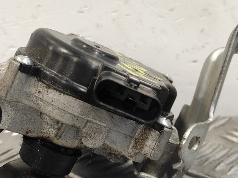 Recambio de motor limpia delantero para mini countryman (f60) referencia OEM IAM 738074909  