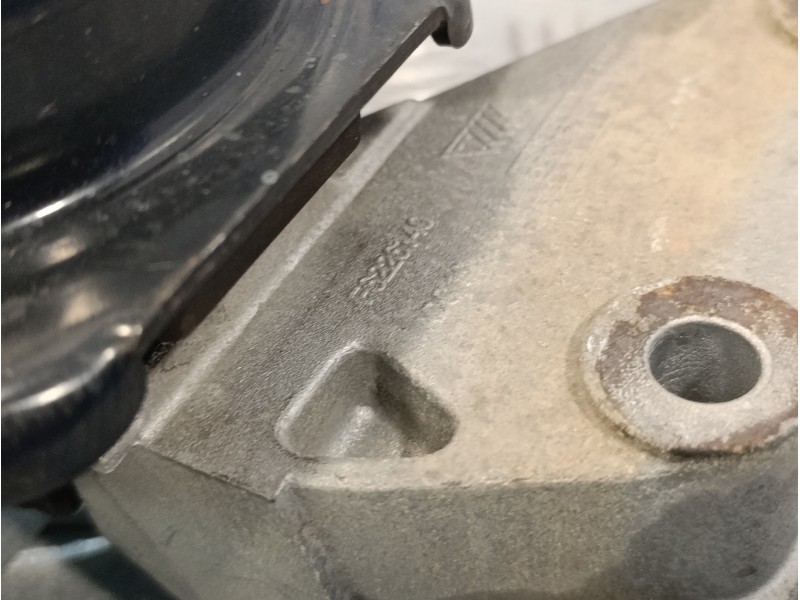Recambio de soporte motor derecho para renault koleos 2.0 dci diesel fap referencia OEM IAM 575AF100C  