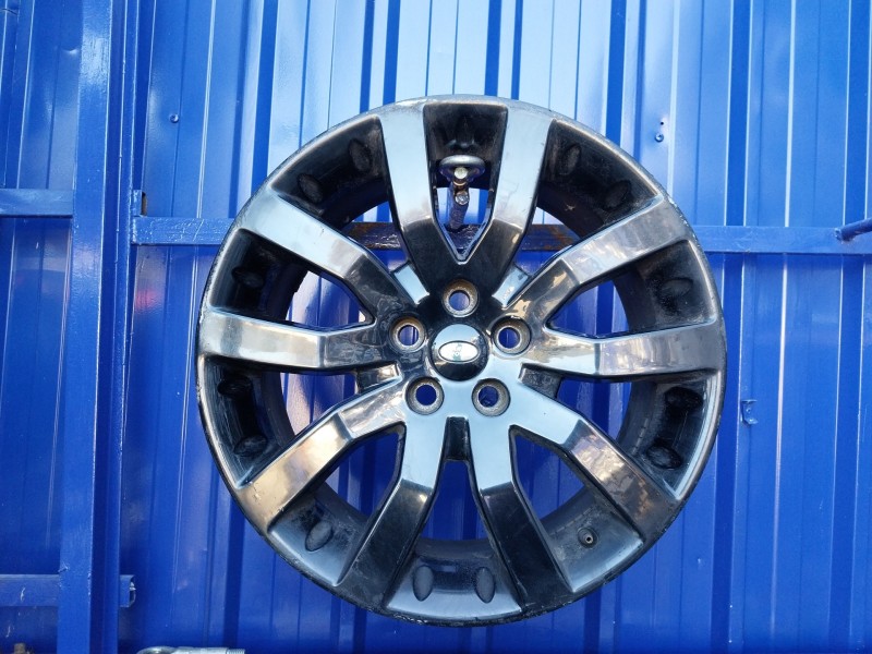Recambio de llanta para land rover range rover sport 2.7 td v6 cat referencia OEM IAM RRC500681XXX  