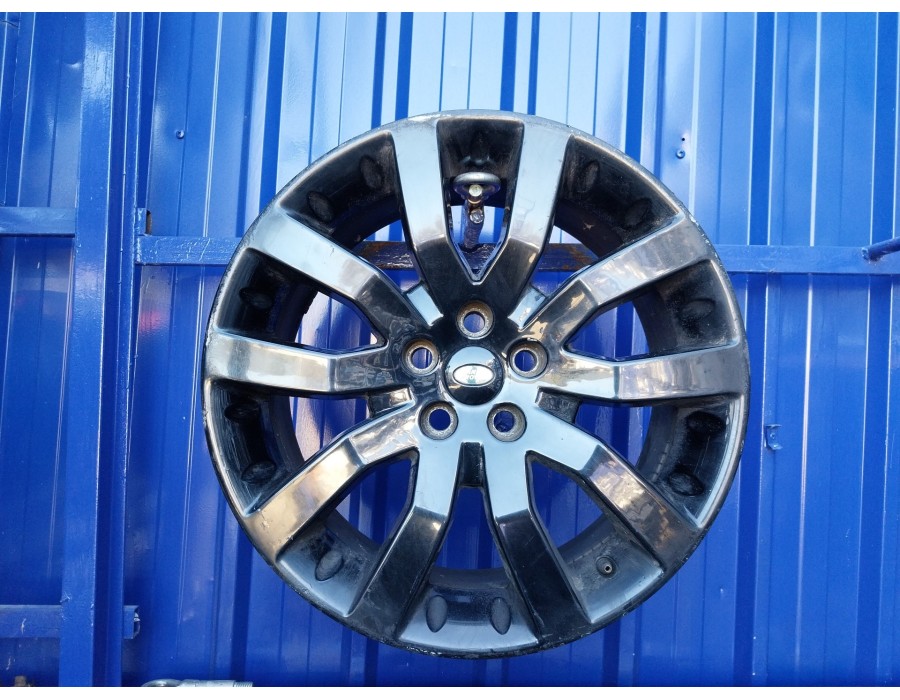 Recambio de llanta para land rover range rover sport 2.7 td v6 cat referencia OEM IAM RRC500681XXX  