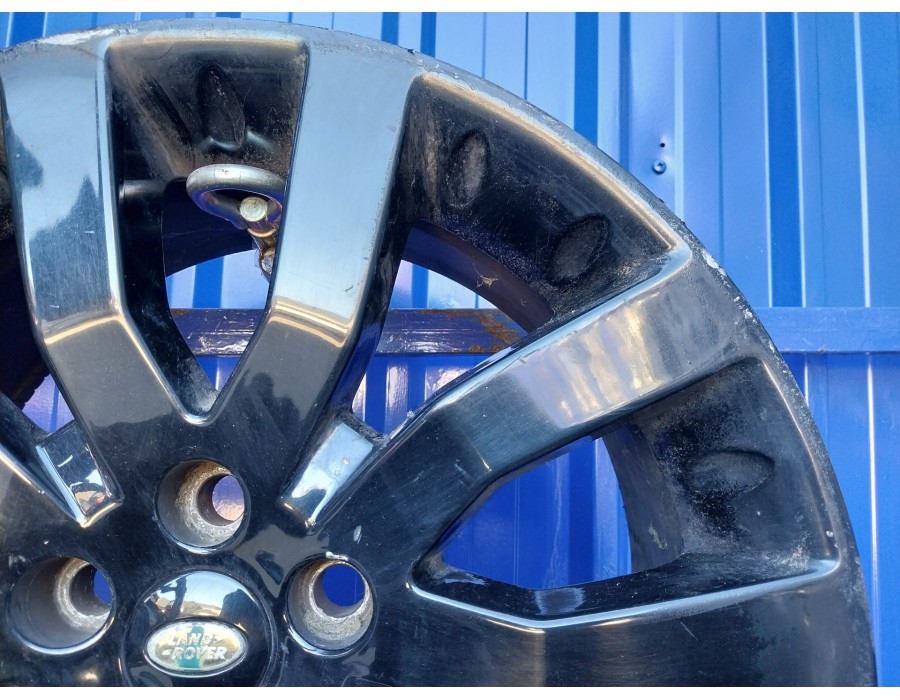 Recambio de llanta para land rover range rover sport 2.7 td v6 cat referencia OEM IAM RRC500681XXX  