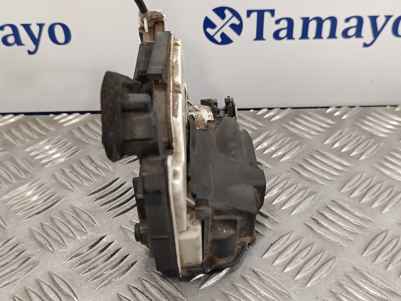 Recambio de cerradura puerta trasera derecha para volkswagen polo (6r1) 1.4 tdi referencia OEM IAM 6R4839016A  