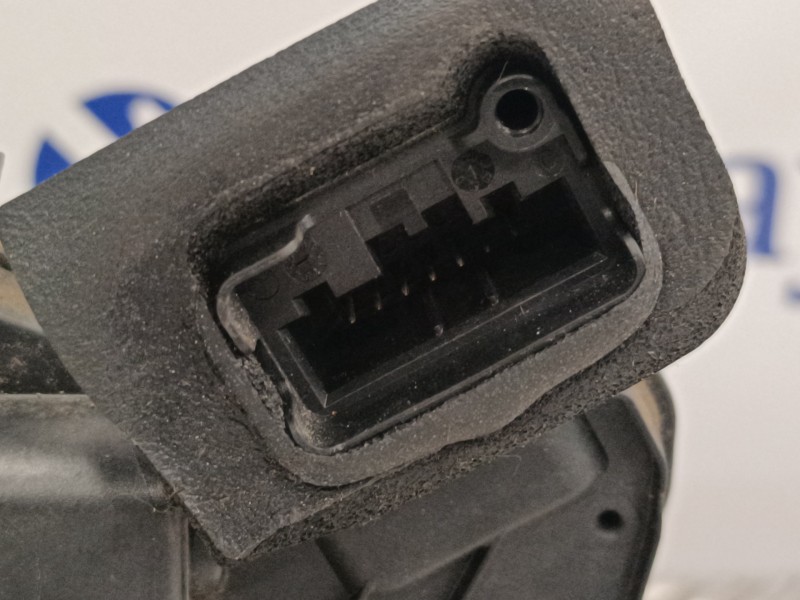 Recambio de cerradura puerta trasera derecha para volkswagen polo (6r1) 1.4 tdi referencia OEM IAM 6R4839016A  