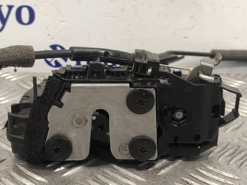Recambio de cerradura puerta delantera derecha para renault clio v 1.0 tce referencia OEM IAM 805029595R  40649134