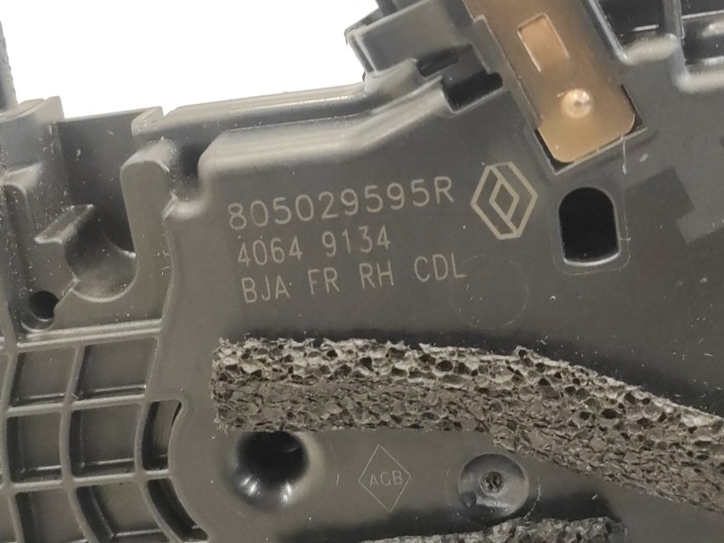 Recambio de cerradura puerta delantera derecha para renault clio v 1.0 tce referencia OEM IAM 805029595R  40649134