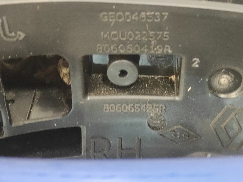 Recambio de maneta exterior delantera derecha para renault clio v 1.0 tce referencia OEM IAM 806060419R  806065425R