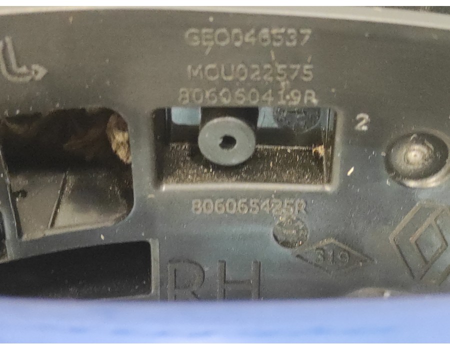 Recambio de maneta exterior delantera derecha para renault clio v 1.0 tce referencia OEM IAM 806060419R  806065425R