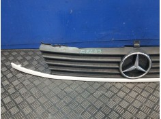 Recambio de rejilla delantera para mercedes-benz vito (w638) caja cerrada 2.1 cc referencia OEM IAM A6388880415   2