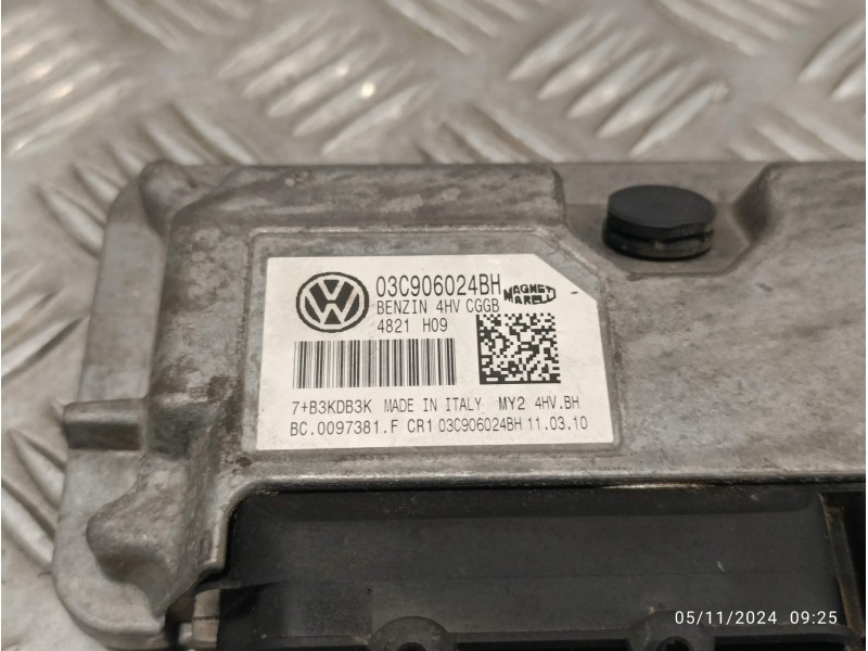Recambio de centralita motor uce para volkswagen polo (6r1) referencia OEM IAM 03C906024BH  