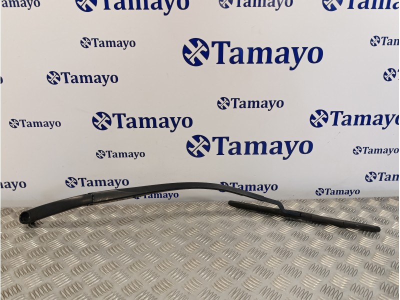 Recambio de brazo limpia delantero derecho para hyundai i30 fastback 1.4 tgdi cat referencia OEM IAM   