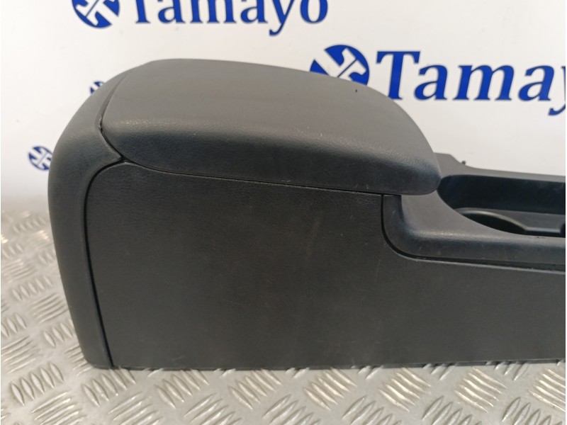 Recambio de apoyabrazos central para subaru impreza g12 2.0 diesel cat referencia OEM IAM 92113FG000 92132FG010 92174FG000